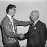 Chain Gang President shaking hand of Homecoming Dedicatee, 1941.